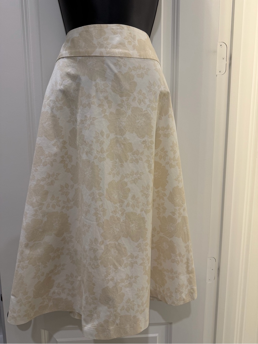 GAP Cream Floral A-Line Midi Skirt Size 8 Romantic Cottagecore